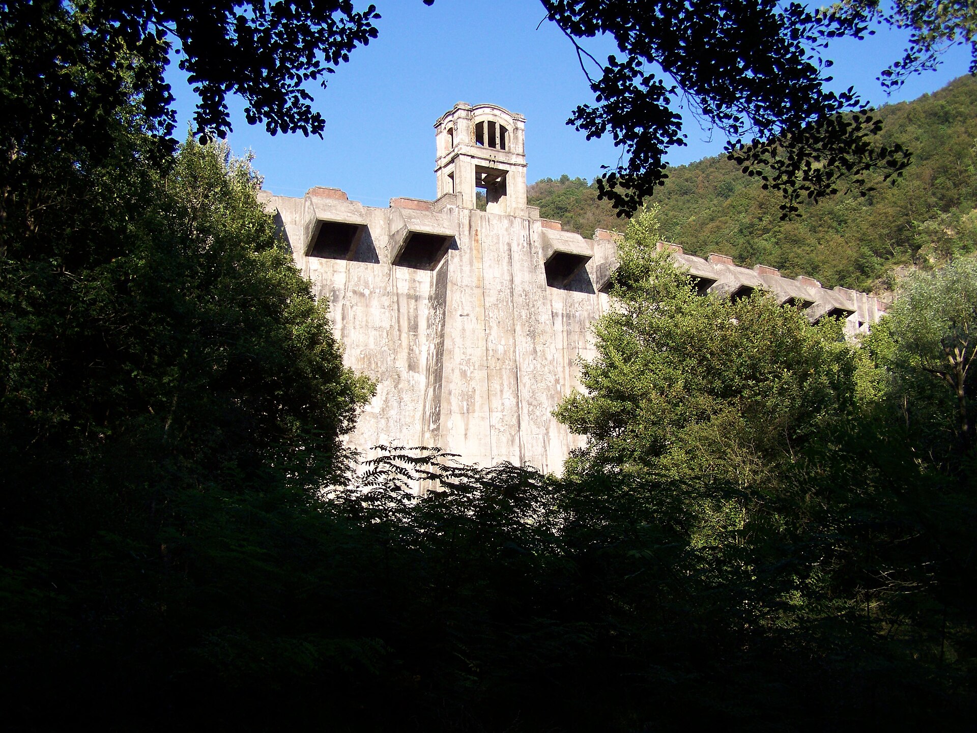 The ruined Bric Zerbino (Molare) dam above the Orba valley