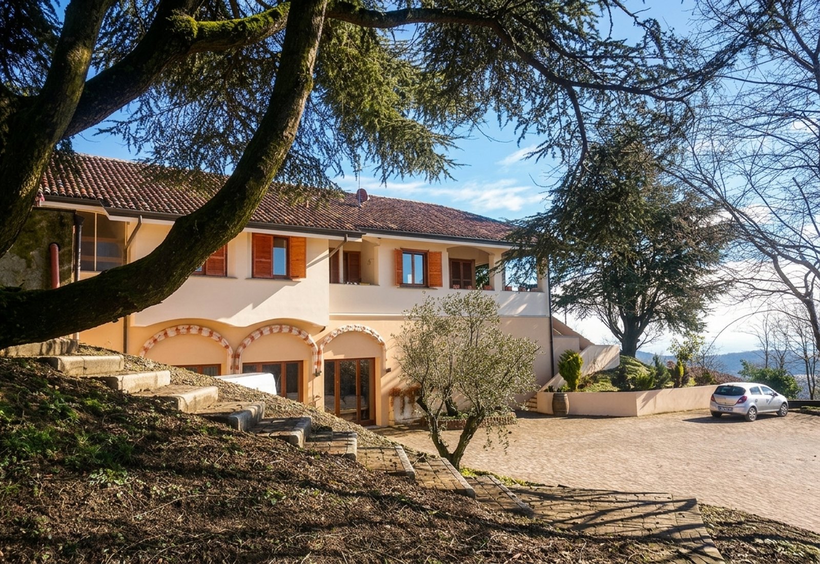 Gaudio - Bricco Mondalino wine estate on the hill at Vignale Monferrato